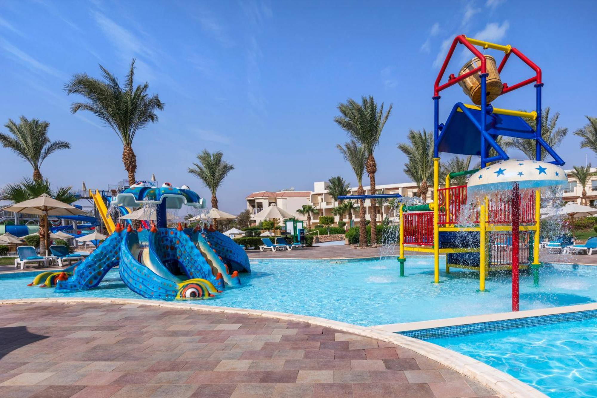 Xperience Kiroseiz Aquapark Premier-Naama Bay Hotel Sharm el-Sheikh Exterior photo Aqua Park at the Hilton Hurghada